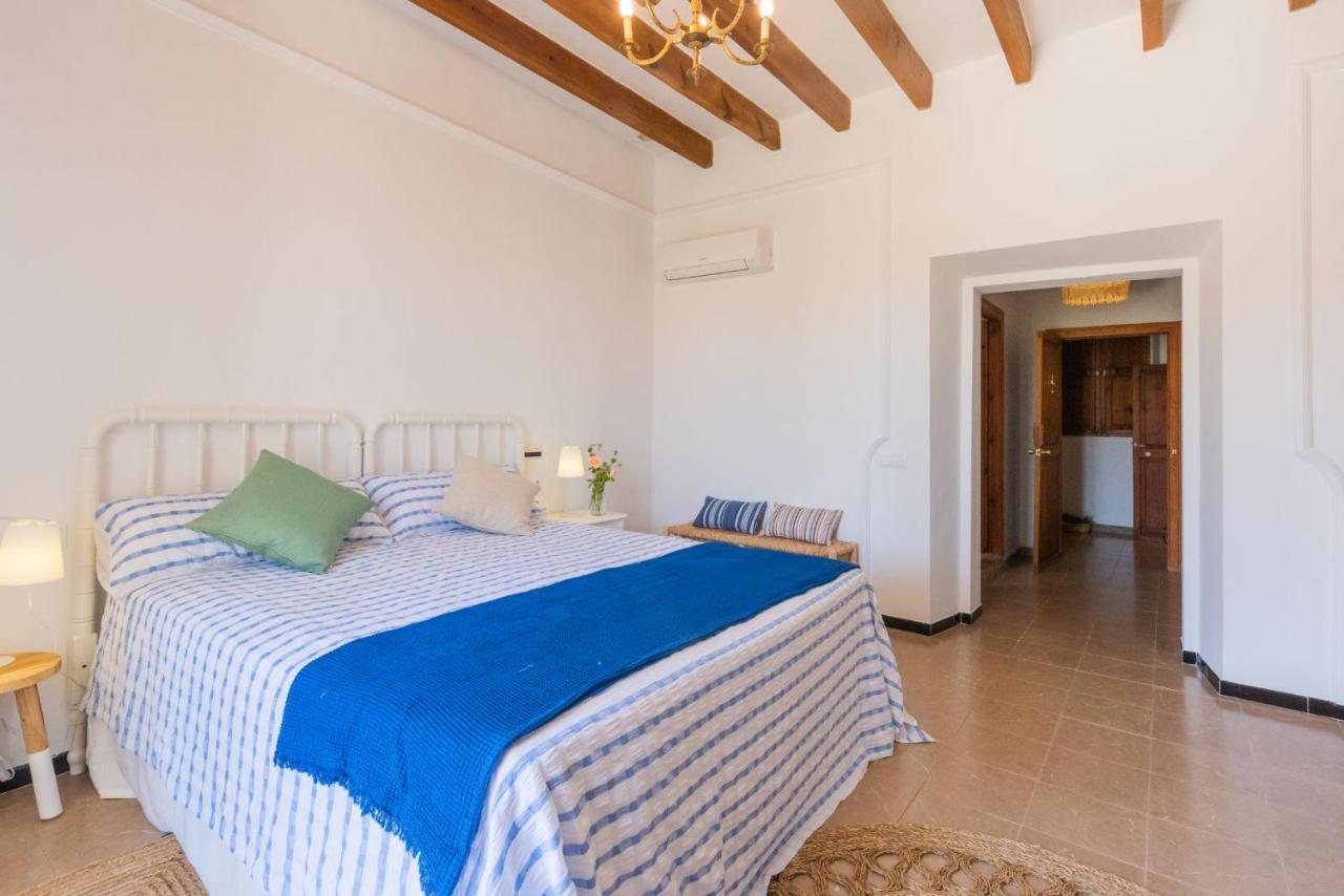 Petit Petra-rentallorca * Petra (Mallorca)